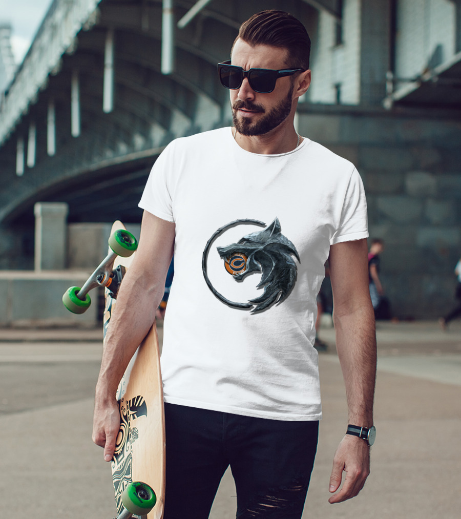 Cht1Twnfl1006 Chicago Bears Wolf Circle T-Shirt