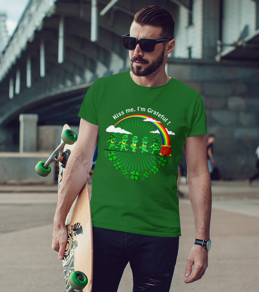 Kiss Me I'm Grateful Rainbow Leprechauns And Shamrock Parade T-Shirt