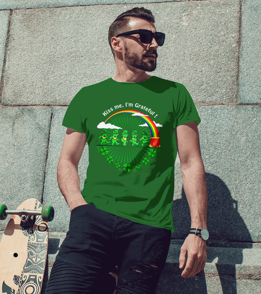 Kiss Me I'm Grateful Rainbow Leprechauns And Shamrock Parade T-Shirt