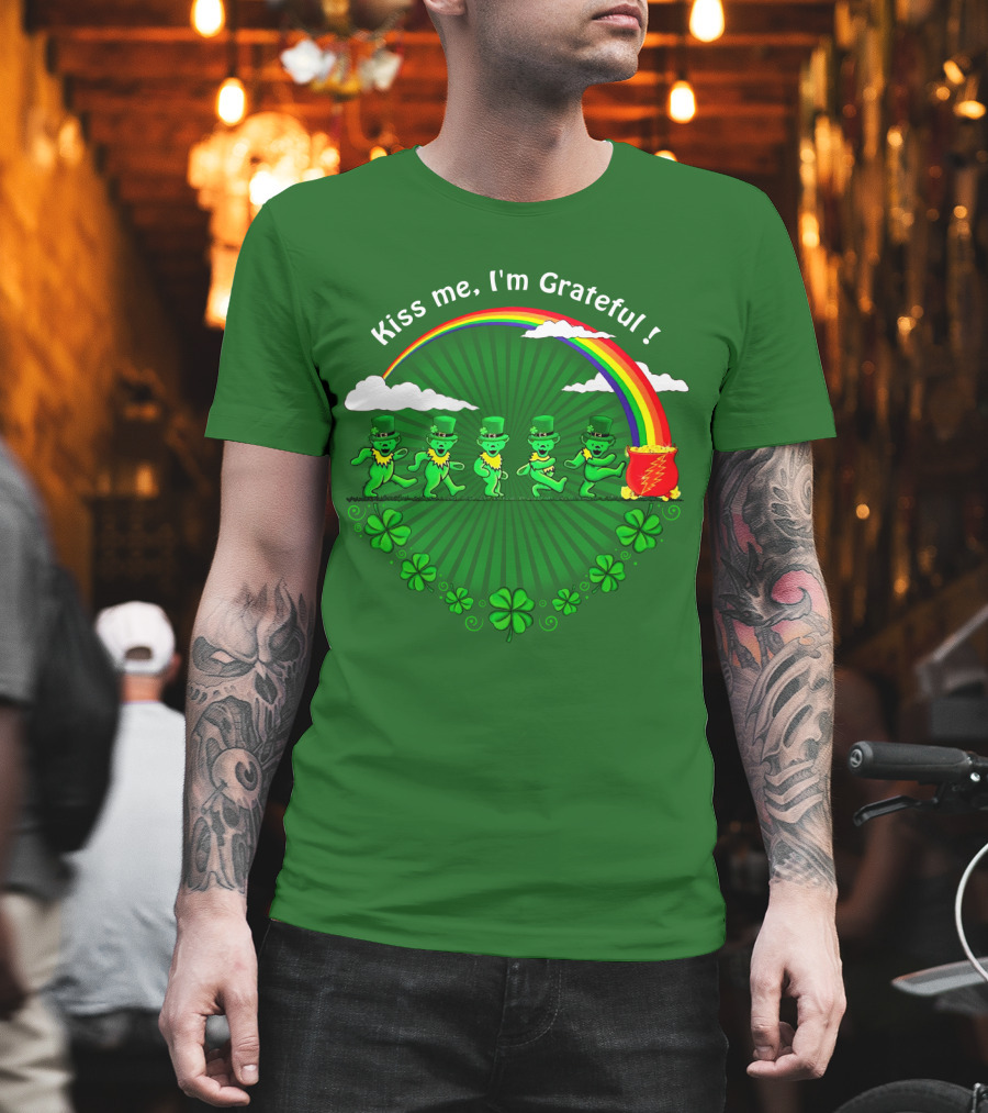 Kiss Me I'm Grateful Rainbow Leprechauns And Shamrock Parade T-Shirt