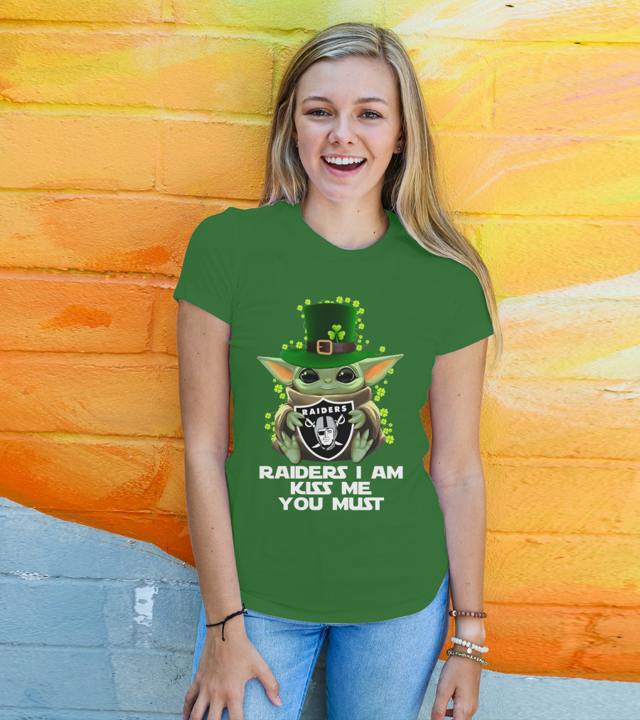 Raiders I Am Kiss Me You Must St. Patrick's Day Baby Yoda Raiders T-Shirt