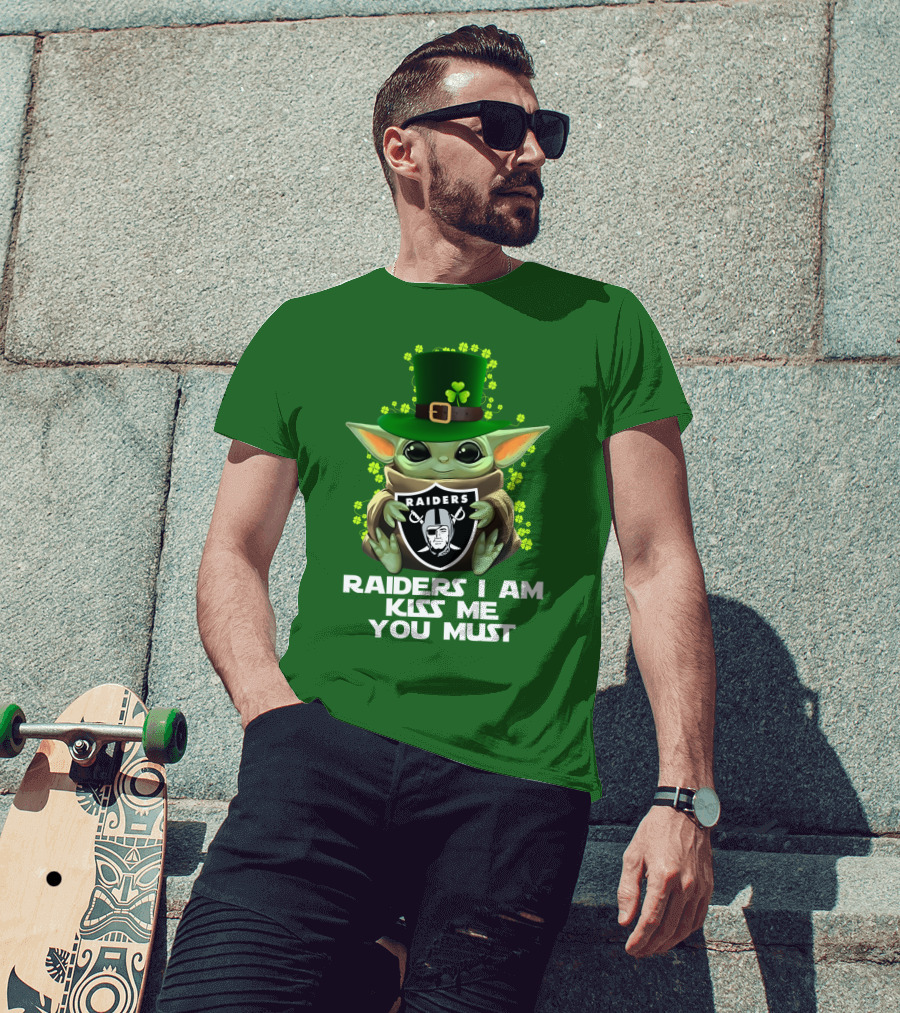Raiders I Am Kiss Me You Must St. Patrick's Day Baby Yoda Raiders T-Shirt