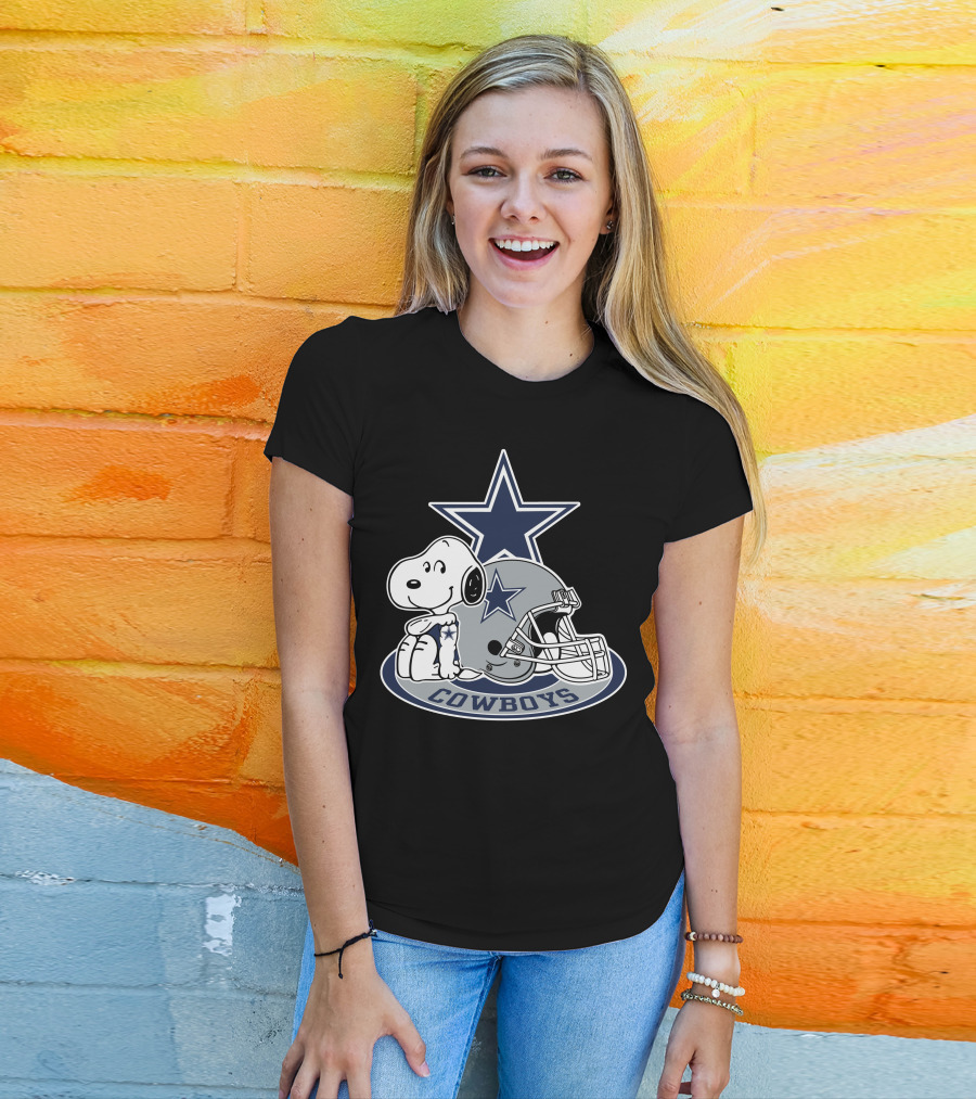 Dallas Cowboys Snoopy With Star Logo And Helmet T-Shirt