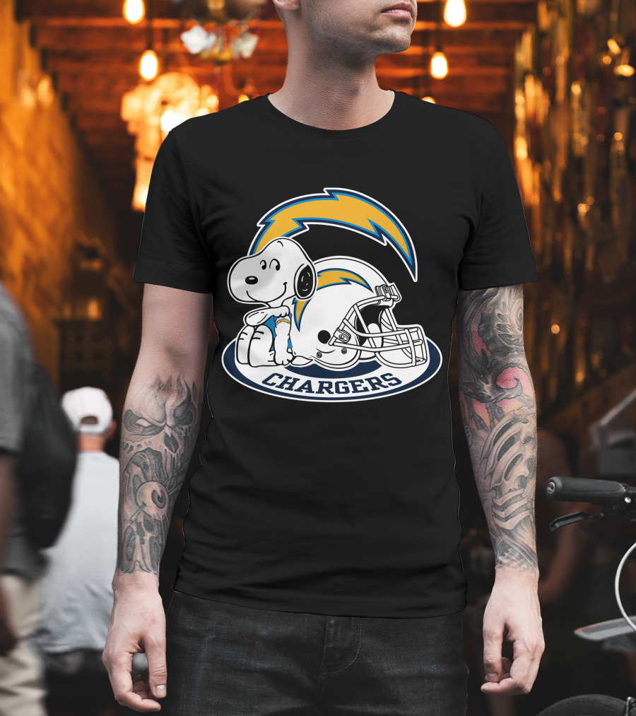 Los Angeles Chargers Snoopy Helmet Clipart 2 T-Shirt