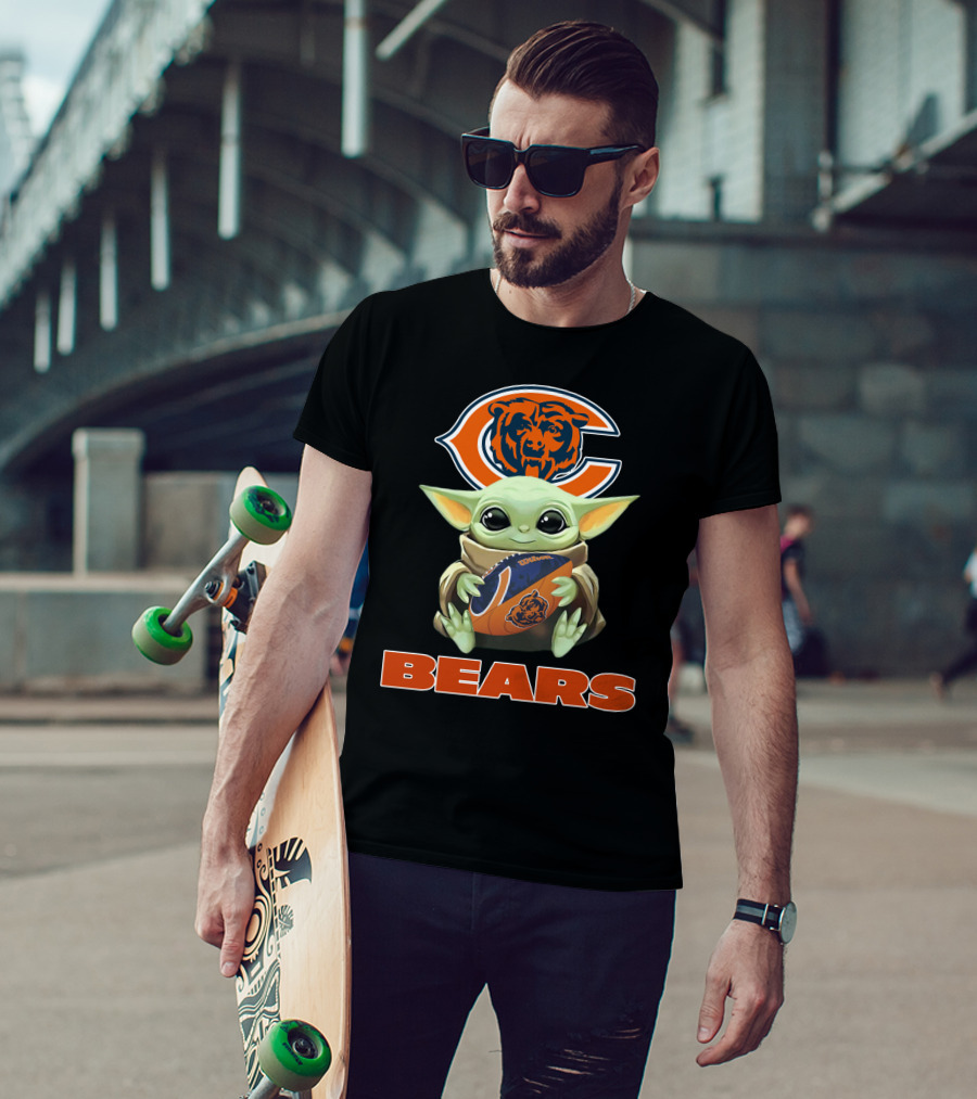 Chicago Bears Baby Yoda Football Fan Gear T-Shirt