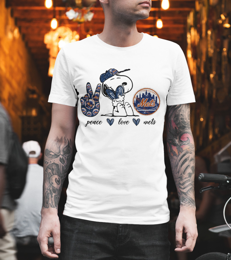 Peace Love New York Mets Snoopy Baseball Passion T-Shirt