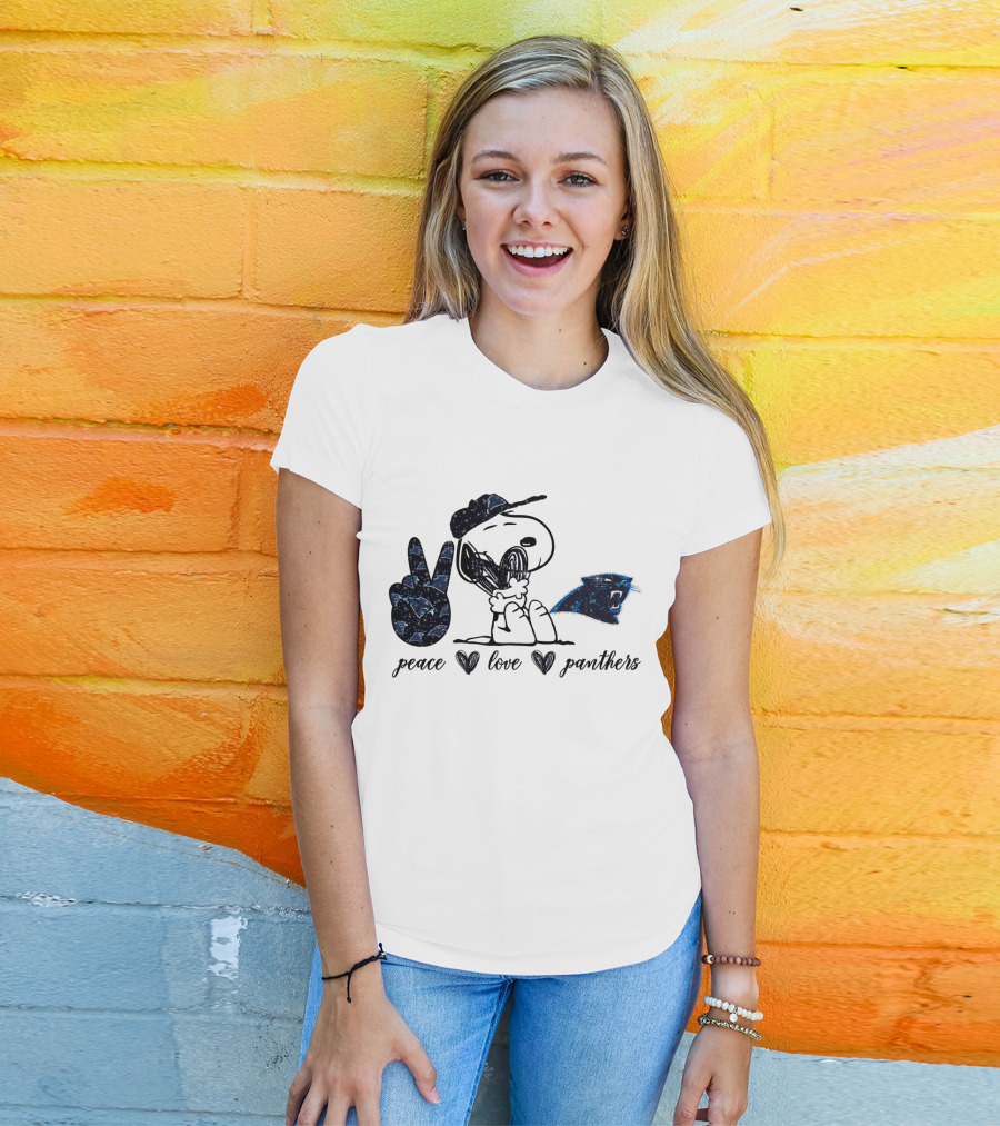 Peace Love Carolina Panthers Snoopy Fan T-Shirt