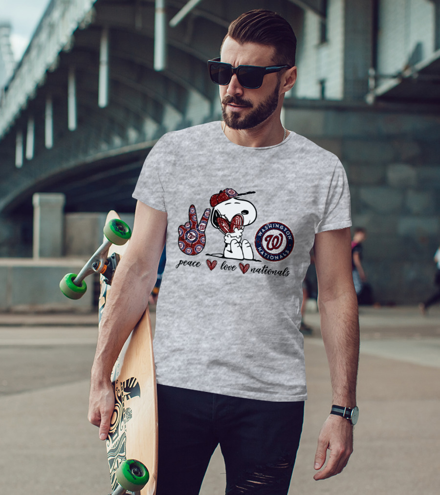 Peace Love Washington Nationals Snoopy MLB Fan T-Shirt