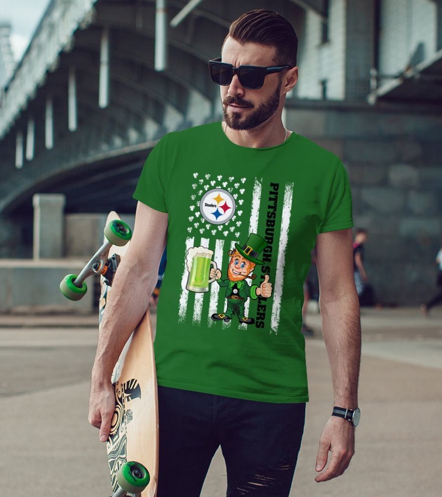 Pittsburgh Steelers Leprechaun St Patrick's Day Shamrock Beer Flag T-Shirt