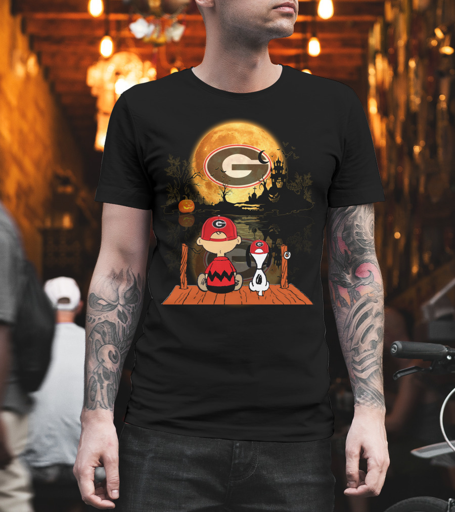 Georgia Bulldogs Halloween Moonlit Dock Scene with Peanuts Characters Charlie Brown and Snoopy Reflections T-Shirt
