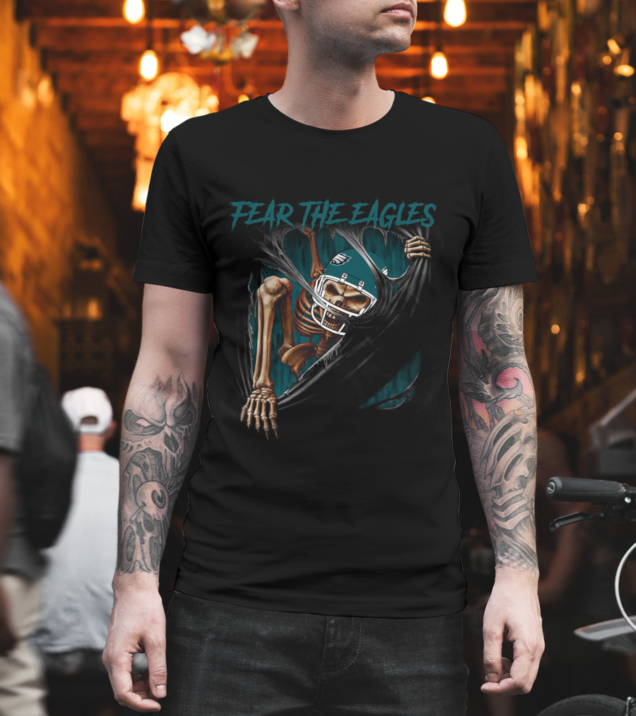 Fear the Eagles Philadelphia Football Skeleton Ripping Through NFL L1MTH T-Shirt