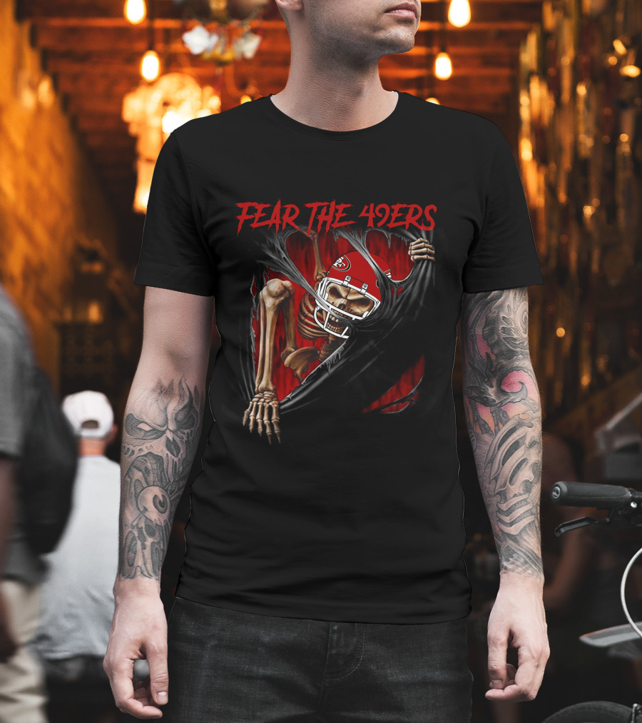 Fear The 49ers Skeleton NFL L1MTH San Francisco 515NFL T-Shirt