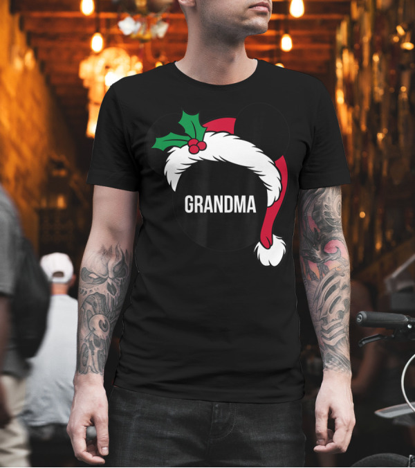 Grandma Disney Mickey Mouse Santa Hat Holiday Family T-Shirt Grandma Disney Mickey Mouse Santa Hat Holiday Family T-Shirt