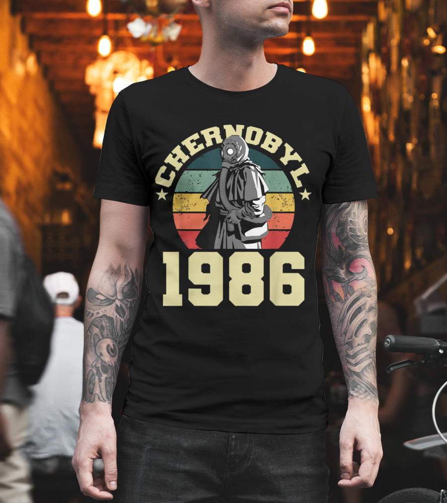 Chernobyl 1986 Vintage Gas Mask Retro Stripes T-Shirt