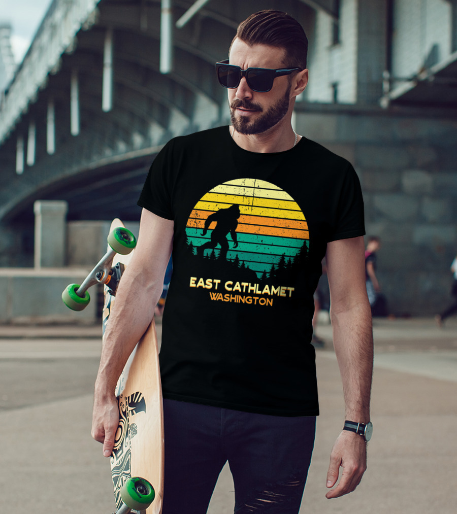 East Cathlamet Washington Bigfoot Retro Sunset Scene T-Shirt