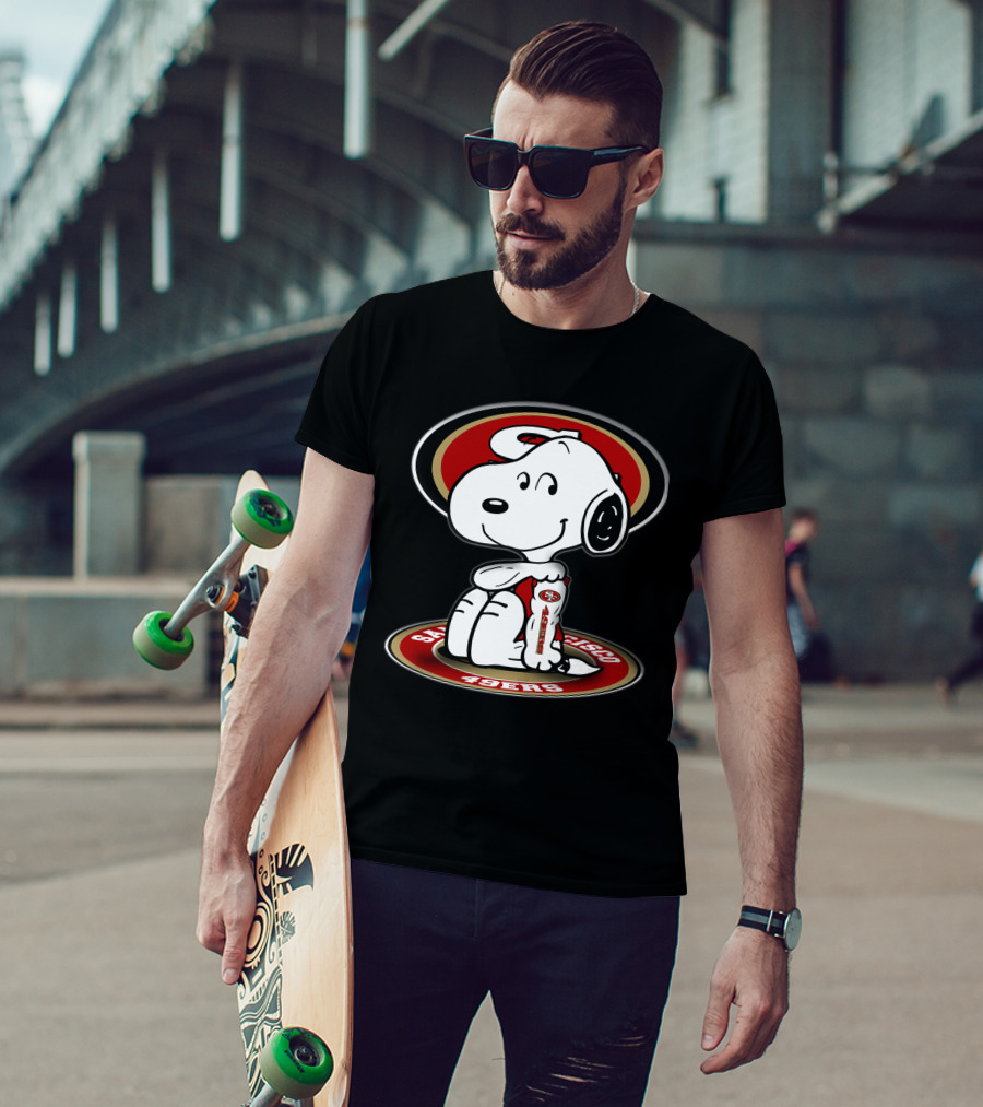 Snoopy San Francisco 49ers Football Fans T-Shirt