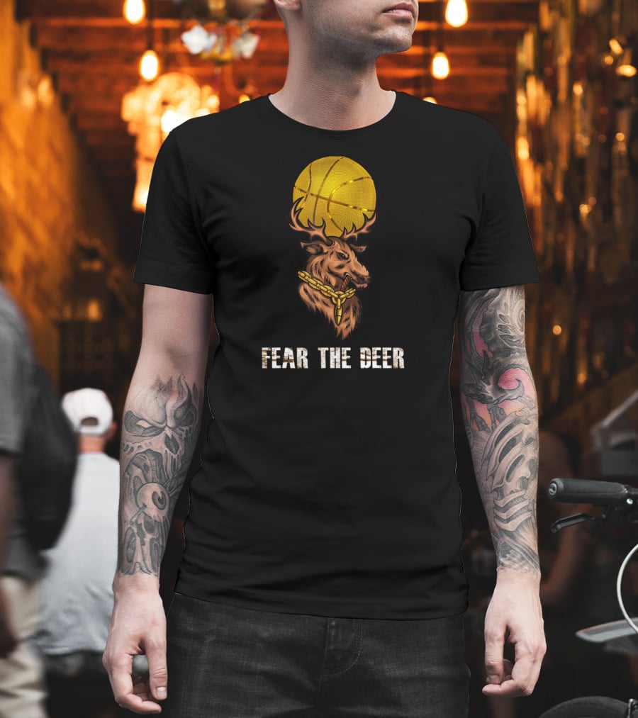 Fear The Deer Milwaukee Basketball Buck With Gold Chain And Basketball T-Shirt