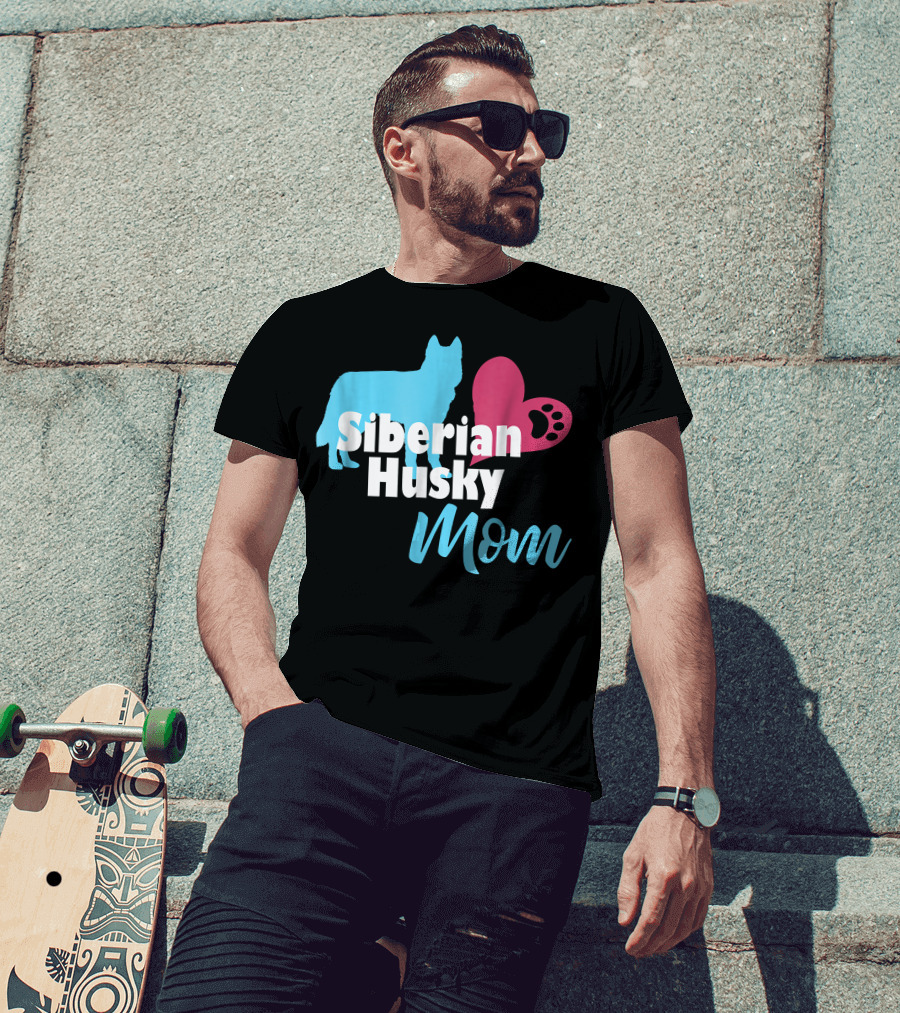 Siberian Husky Mom Love Paw Prints T-Shirt