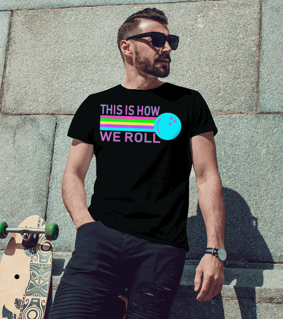 This Is How We Roll Vintage Classic Bowling Retro Bowling Ball Stripes T-Shirt
