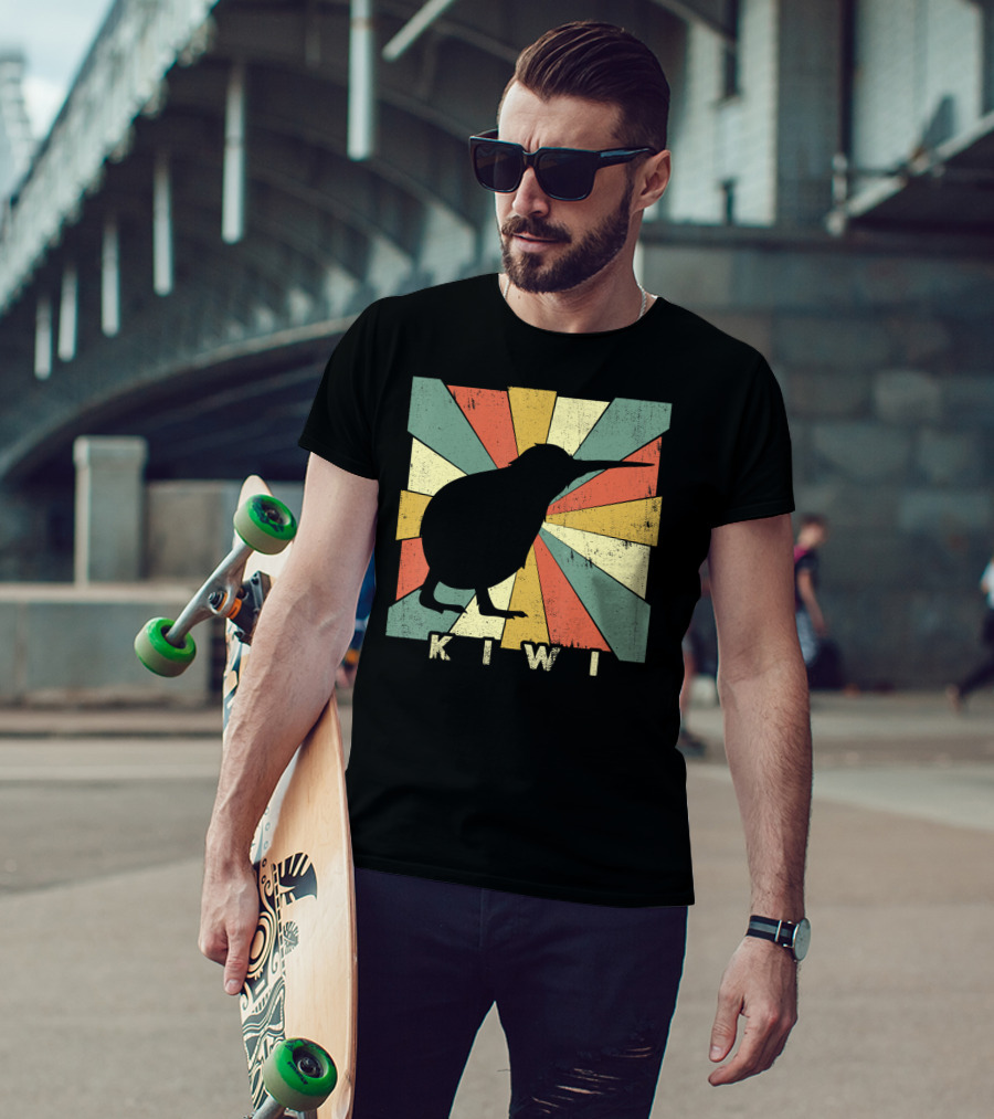 Vintage Kiwi Bird Retro Style Animal Lover T-Shirt