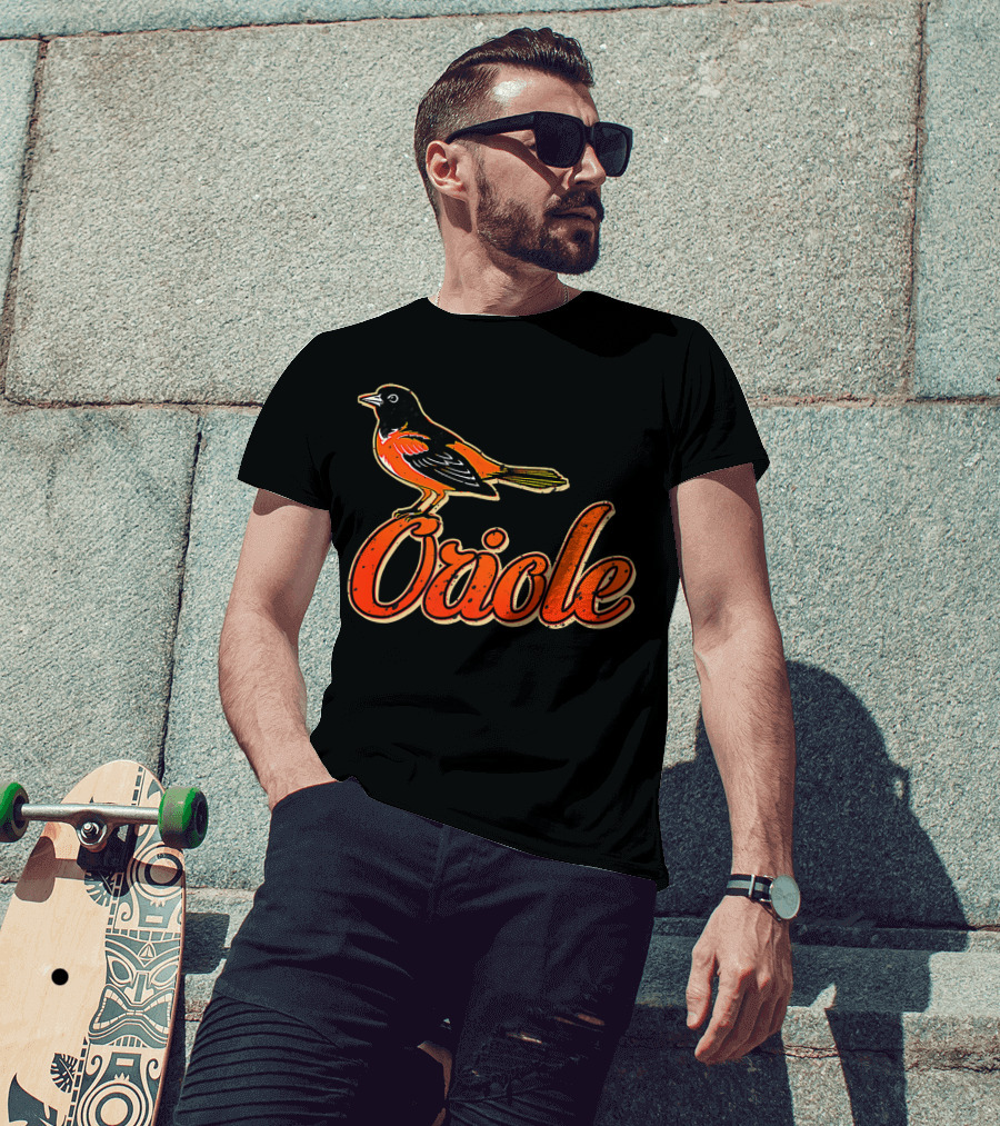 Vintage Oriole Bird Script Text Amazing Bird T-Shirt