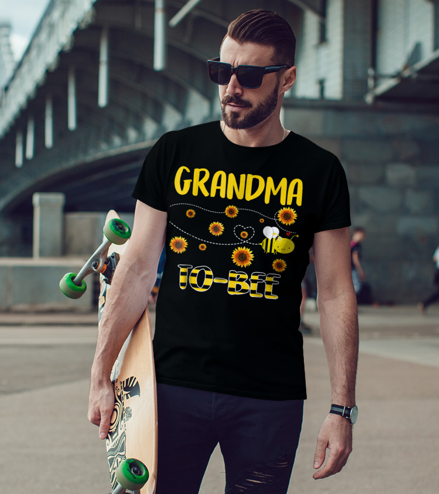 GRANDMA TO BEE Sunflowers And Bee T-Shirt