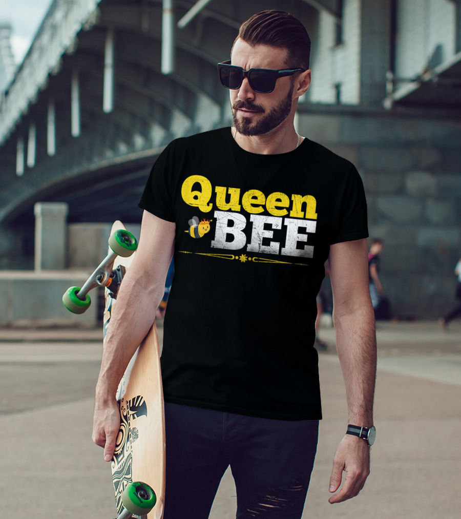 Queen Bee With Crown Boss Lady T-Shirt
