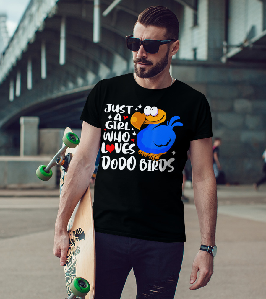 Just A Girl Who Loves Dodo Birds T-Shirt