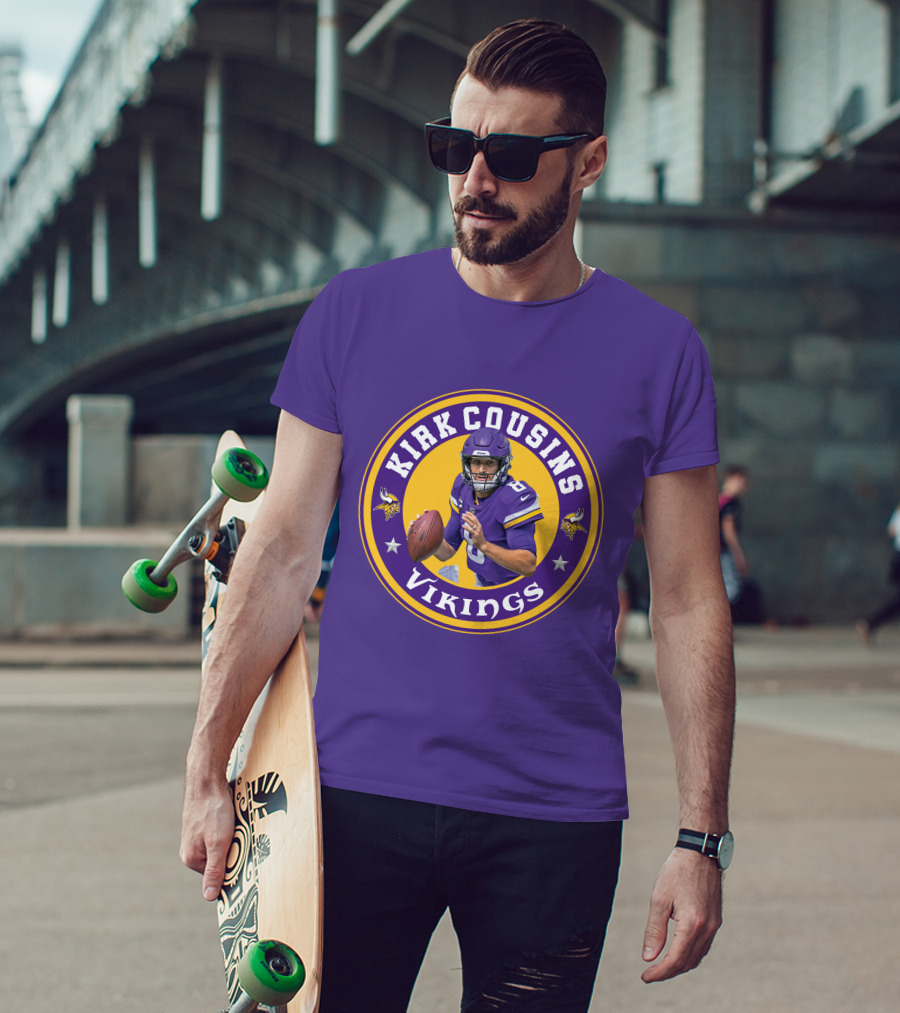 Kirk Cousins Minnesota Vikings Football Quarterback NFL Logo Circle T-Shirt