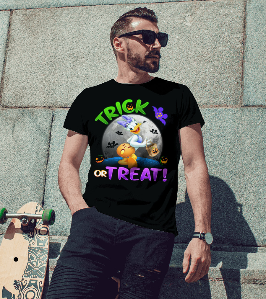 Trick Or Treat Daisy Duck Halloween Moon Bat Pumpkins T-Shirt