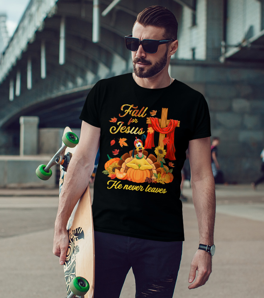 Fall For Jesus He Never Leaves Pluto Thanksgiving Cross Pumpkins T-Shirt