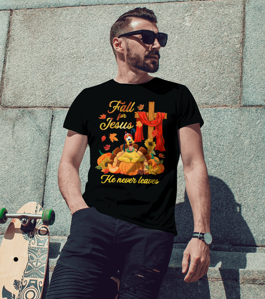 Fall For Jesus He Never Leaves Pluto Thanksgiving Cross Pumpkins T-Shirt