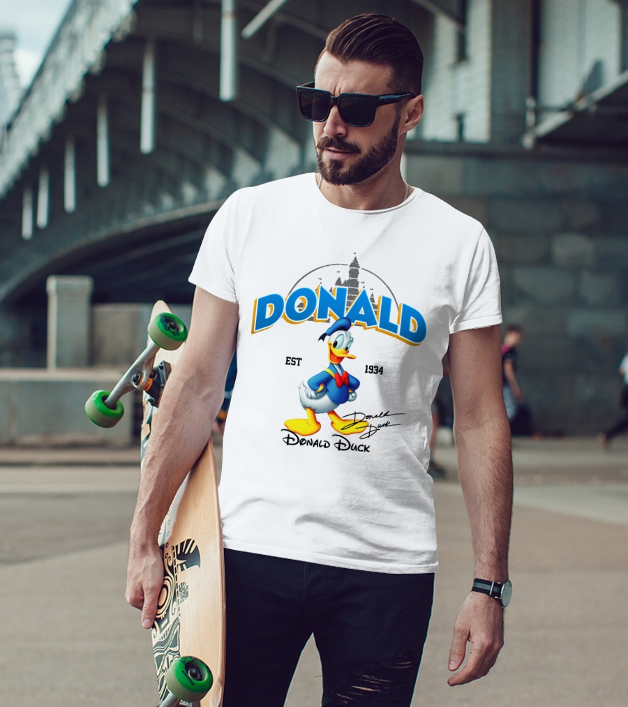 Donald Duck Est 1934 Signature Disney Castle T-Shirt