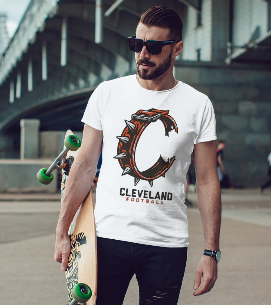 Cleveland Football Spiked Collar C T-Shirt