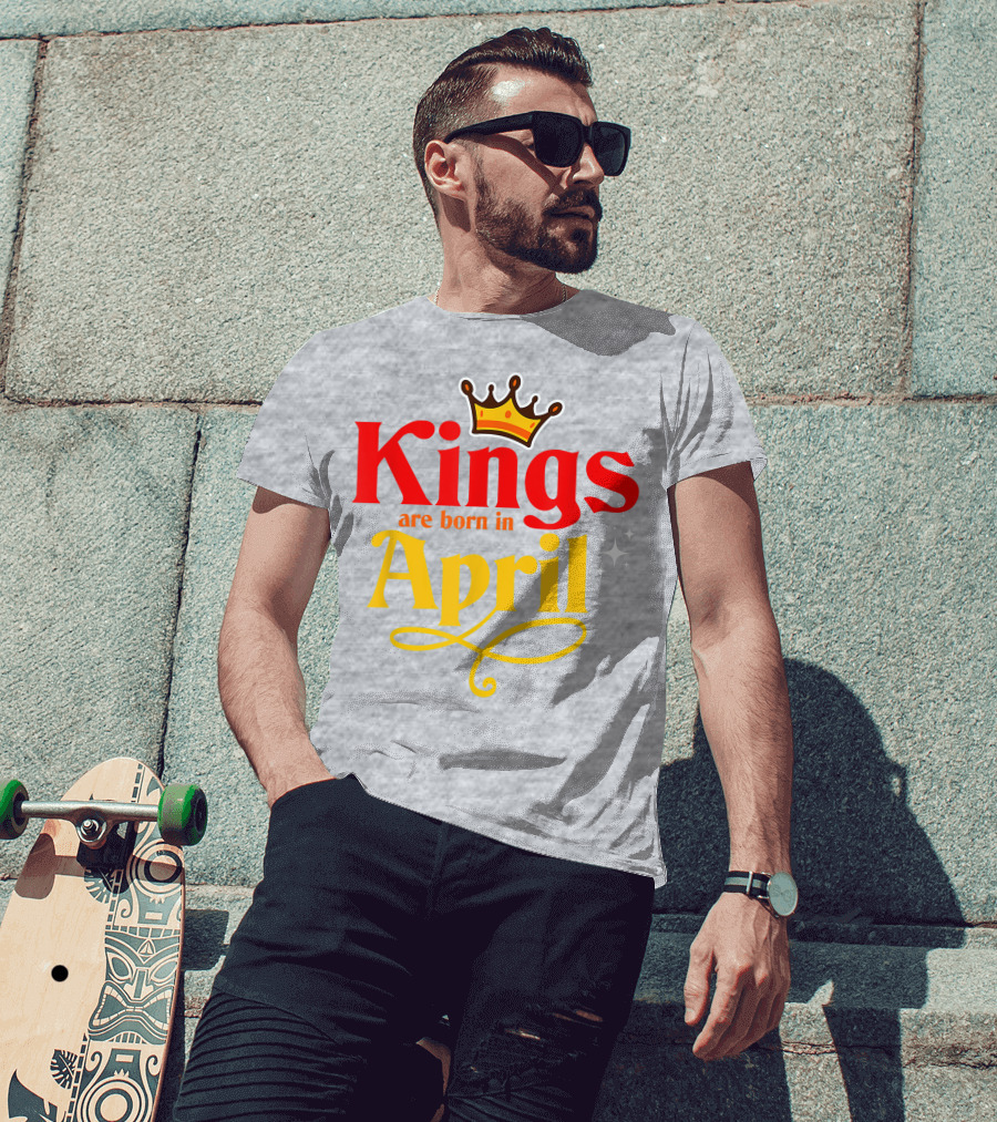 Kings Are Born In April Crown Sparkle T-Shirt