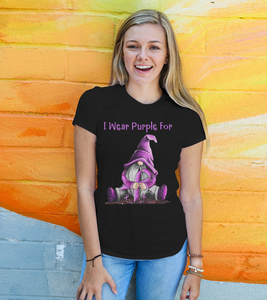 I Wear Purple For Fibromyalgia Awareness Gnome Holding Purple T-Shirt
