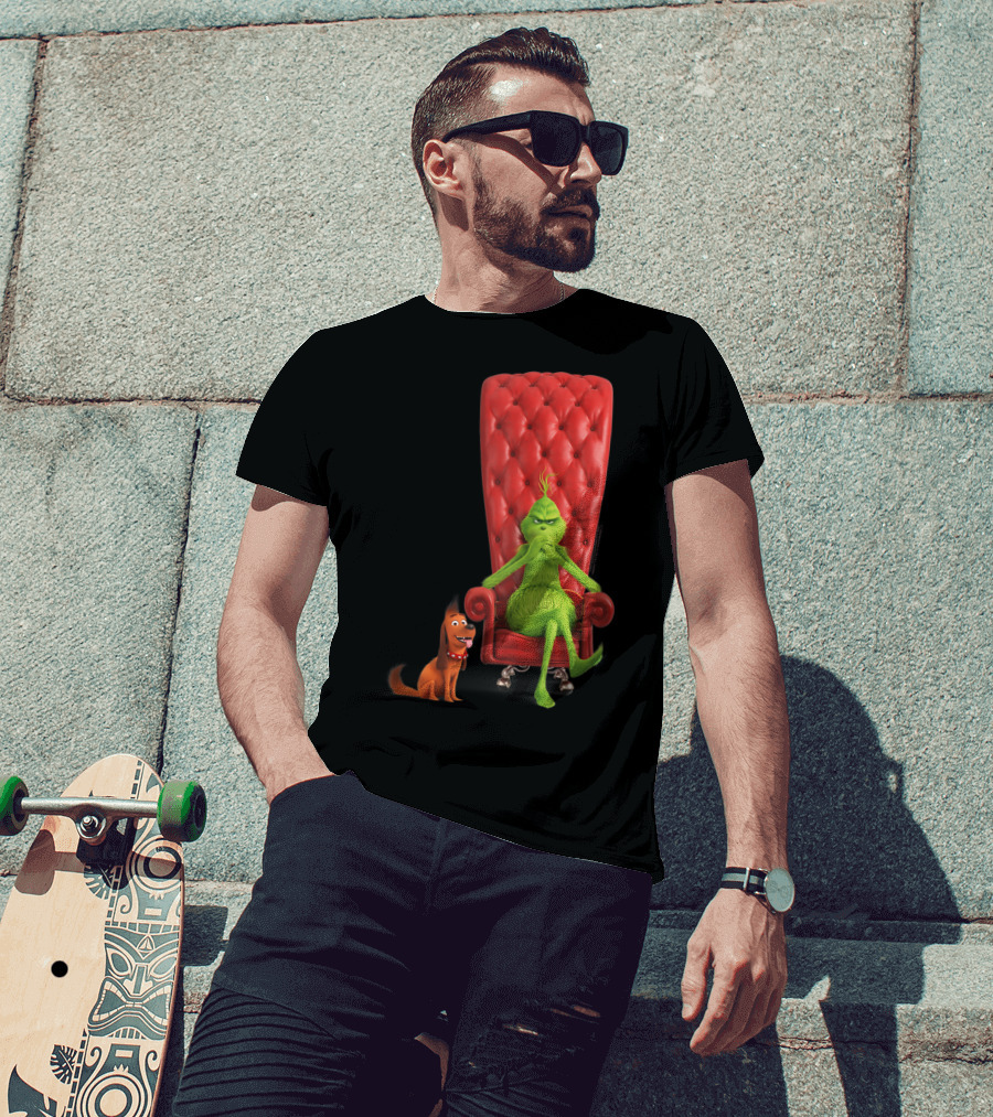 Dr Seuss The Grinch And Max On Red Tufted Chair T-Shirt