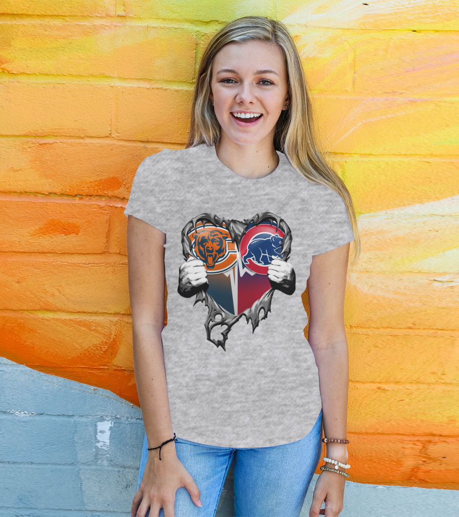 Xatt008 Chicago Bears And Cubs Heart T-Shirt