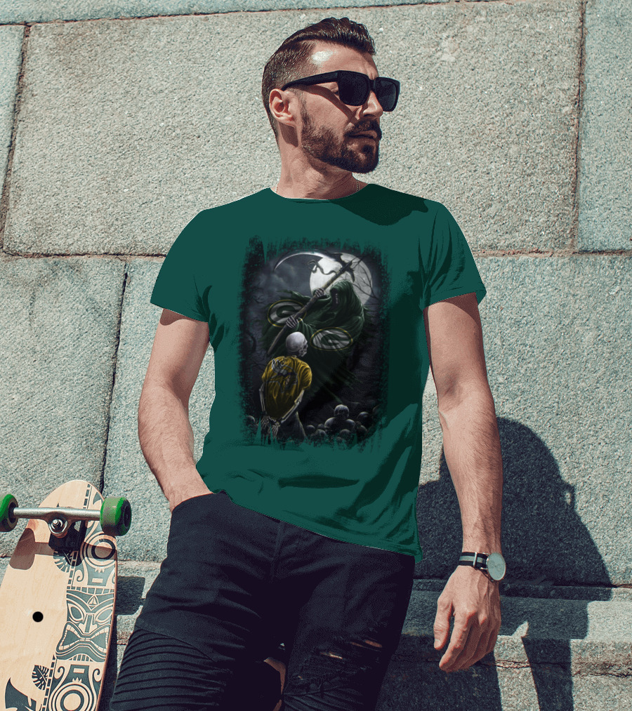 Green Bay Packers Grim Reaper Scene With Skeleton Under Moonlight T-Shirt