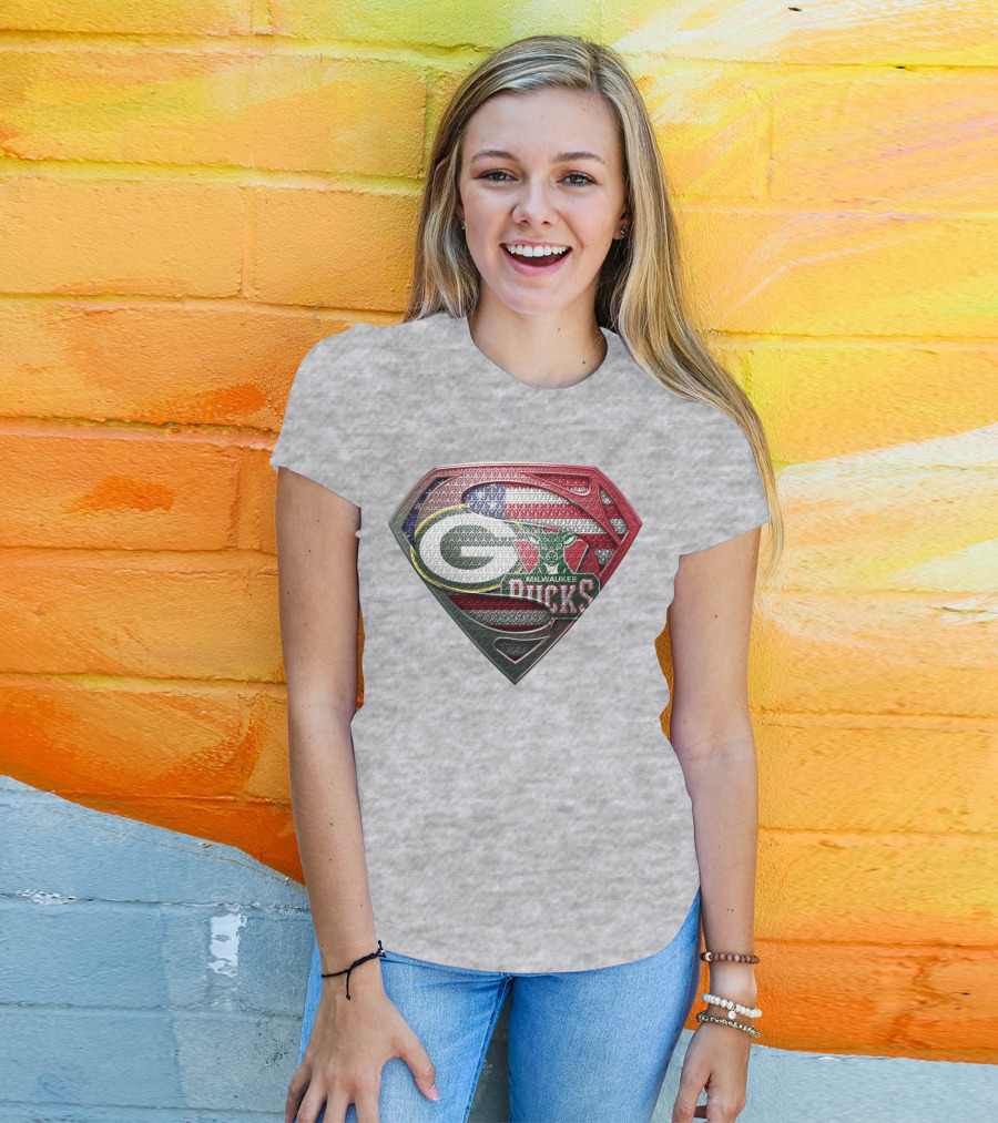 Green Bay Milwaukee Bucks Superman American Flag T-Shirt