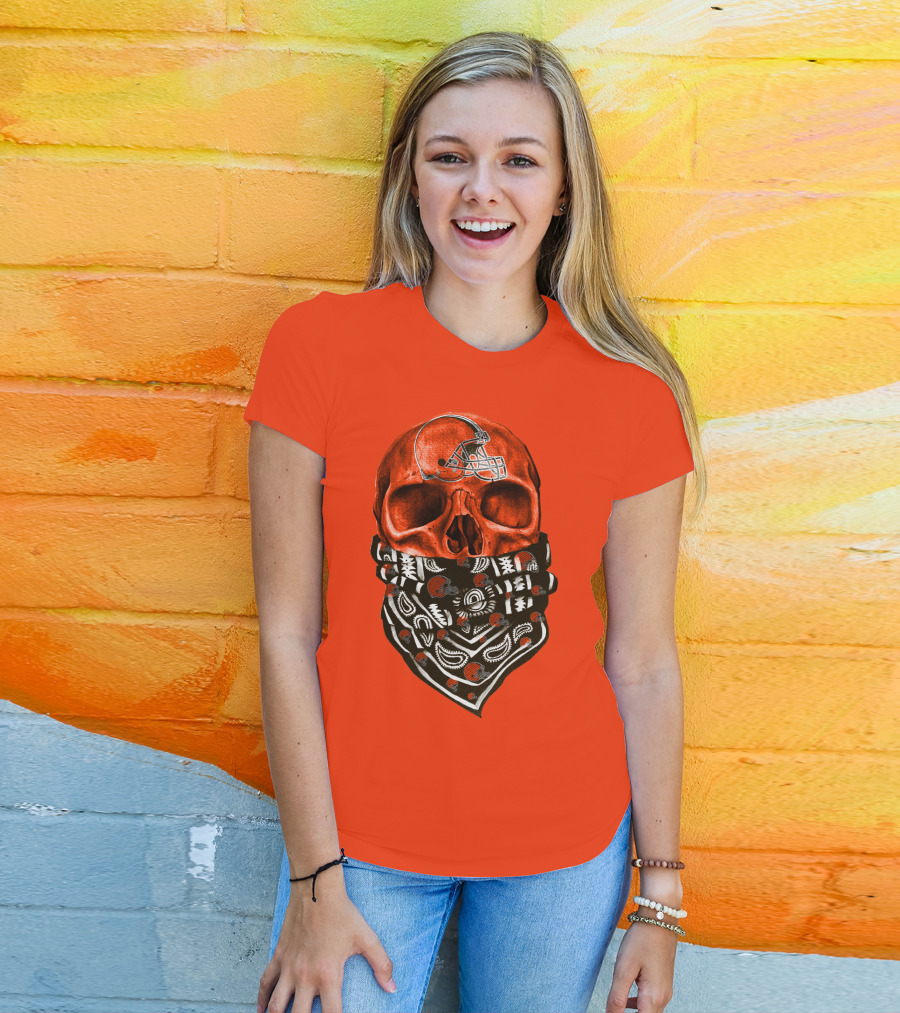 Cleveland Browns Skull With Helmet And Bandana T-Shirt