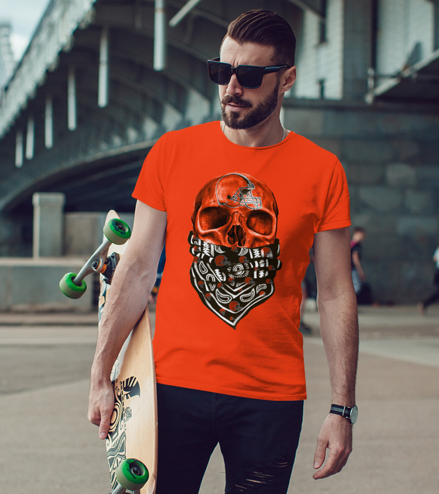 Cleveland Browns Skull With Helmet And Bandana T-Shirt