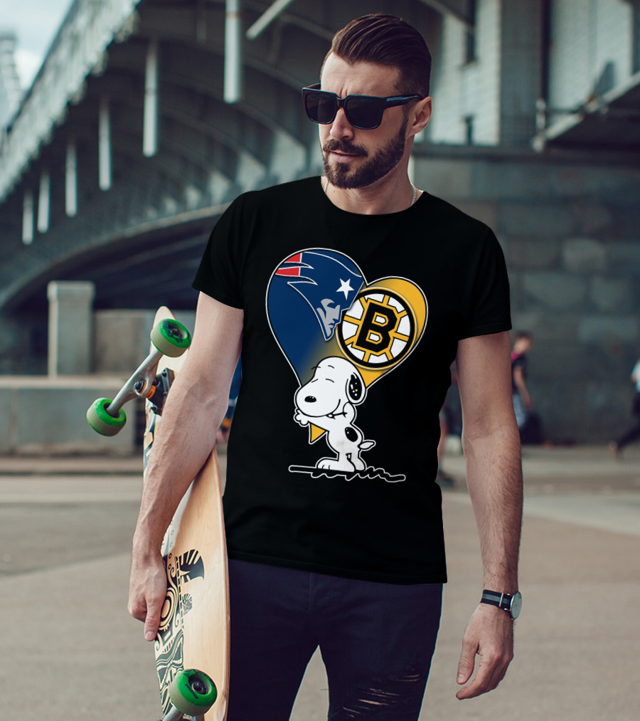 Patriots Bruins Snoopy Heart Hug T-Shirt
