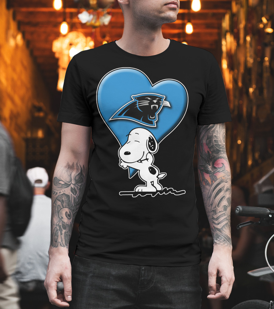 Snp V1 Carolina Panthers Love Snoopy Hugging Blue Heart T-Shirt