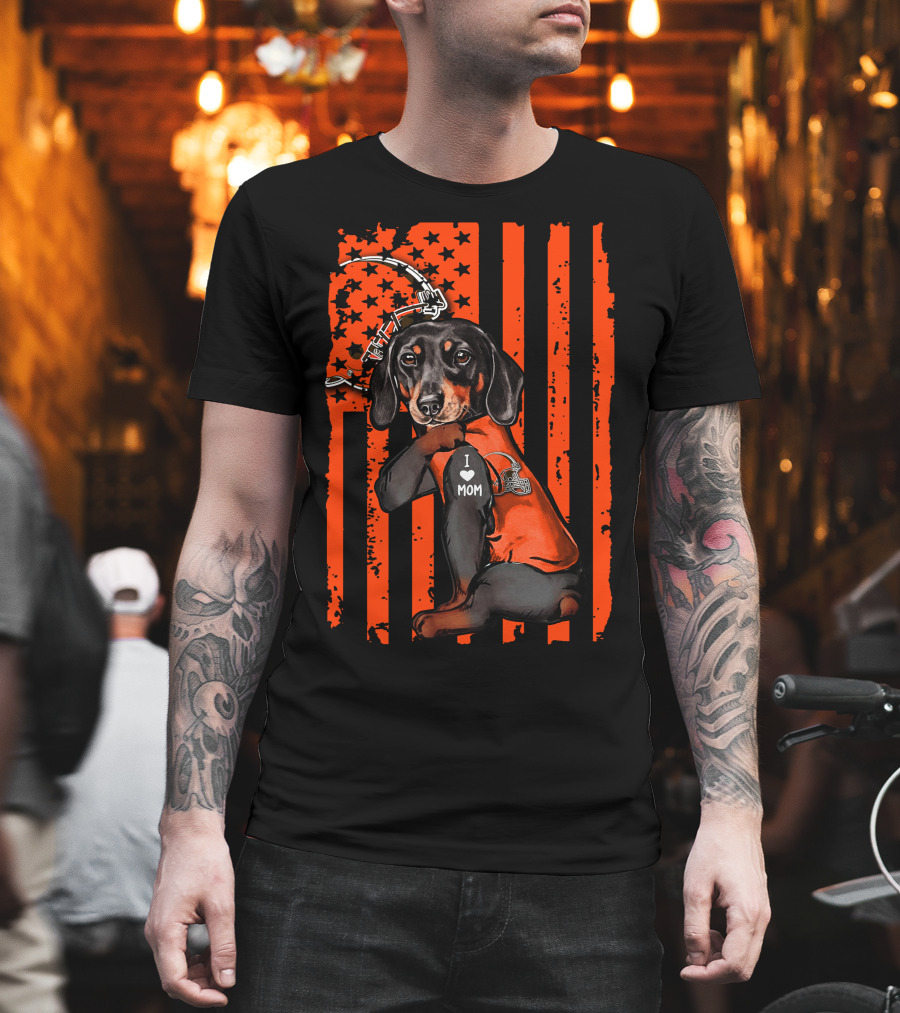 Dachshund I Love Mom Cleveland Browns Pawprint And Helmet Icon Orange USA Flag T-Shirt