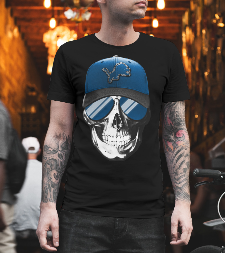 DETROIT LIONS Skull with Blue Cap and Sunglasses T-Shirt
