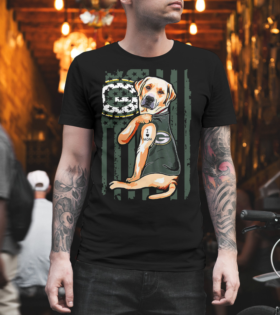 Labrador Retriever I Love Mom Green Bay Packers Fan T-Shirt