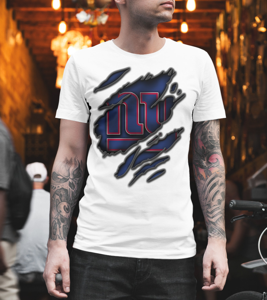 Torn V3 New York Giants Logo Rip Effect T-Shirt