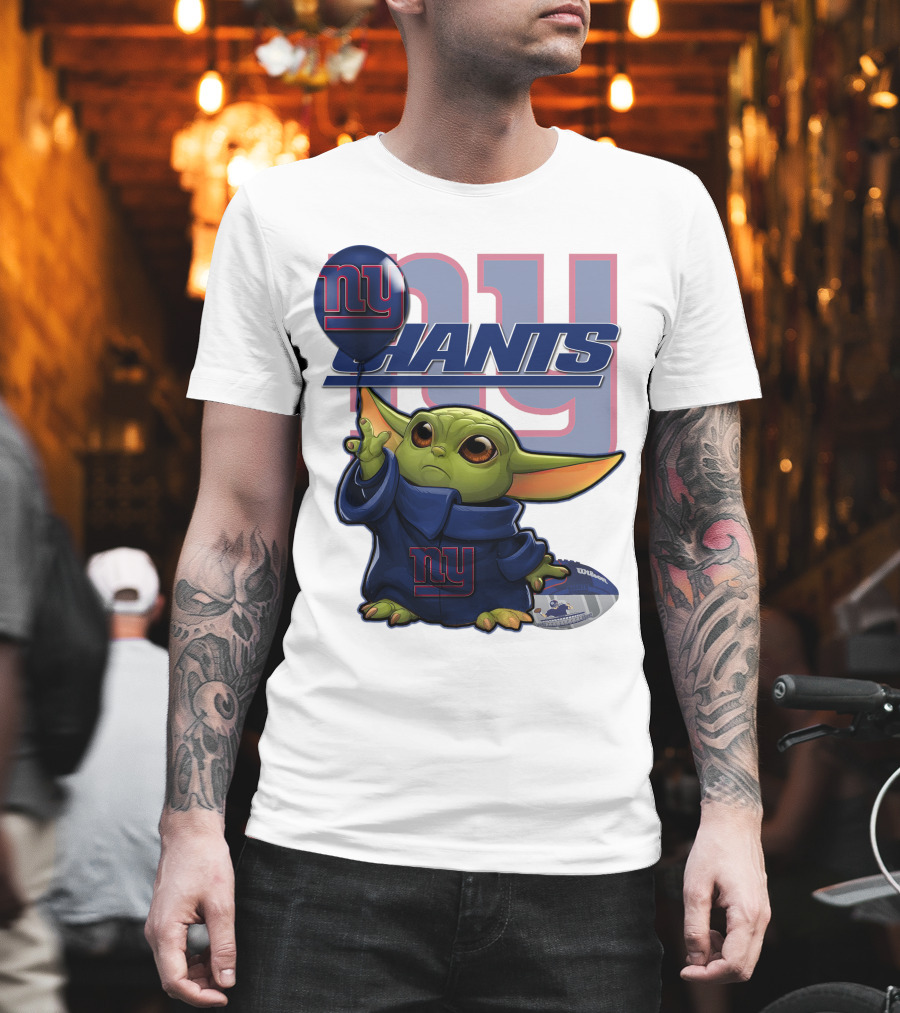 Yoda Giants Football Balloon Power Play T-Shirt