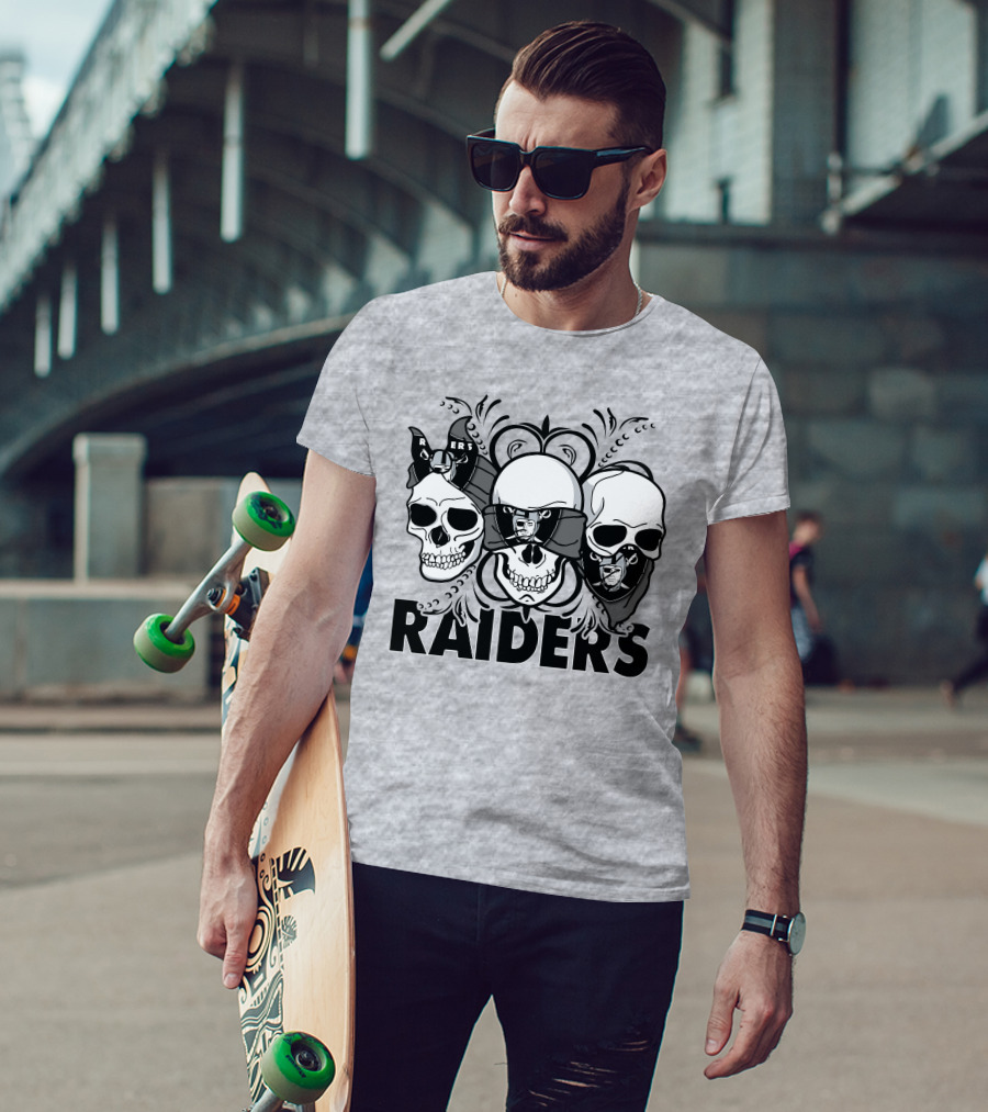 3 Skull Raiders T-Shirt